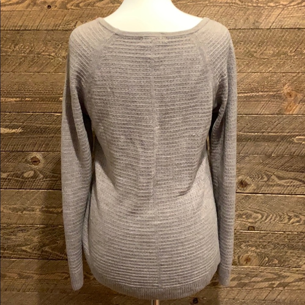 Sweater - Picture 2 of 4